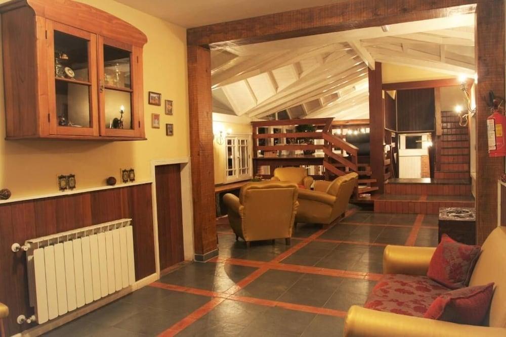 Aardvark Inn